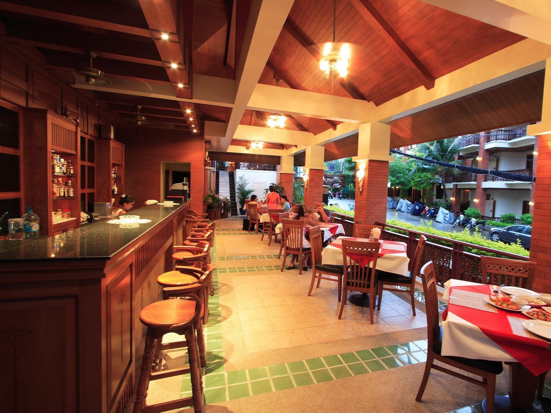 Sun Hill Hotel Patong Luaran gambar