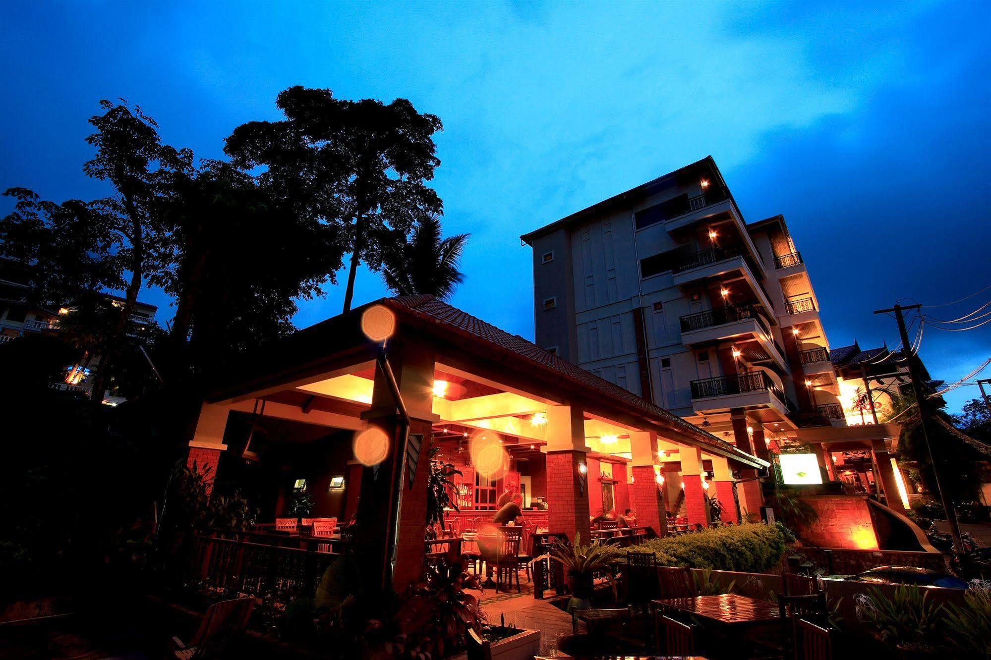 Sun Hill Hotel Patong Luaran gambar