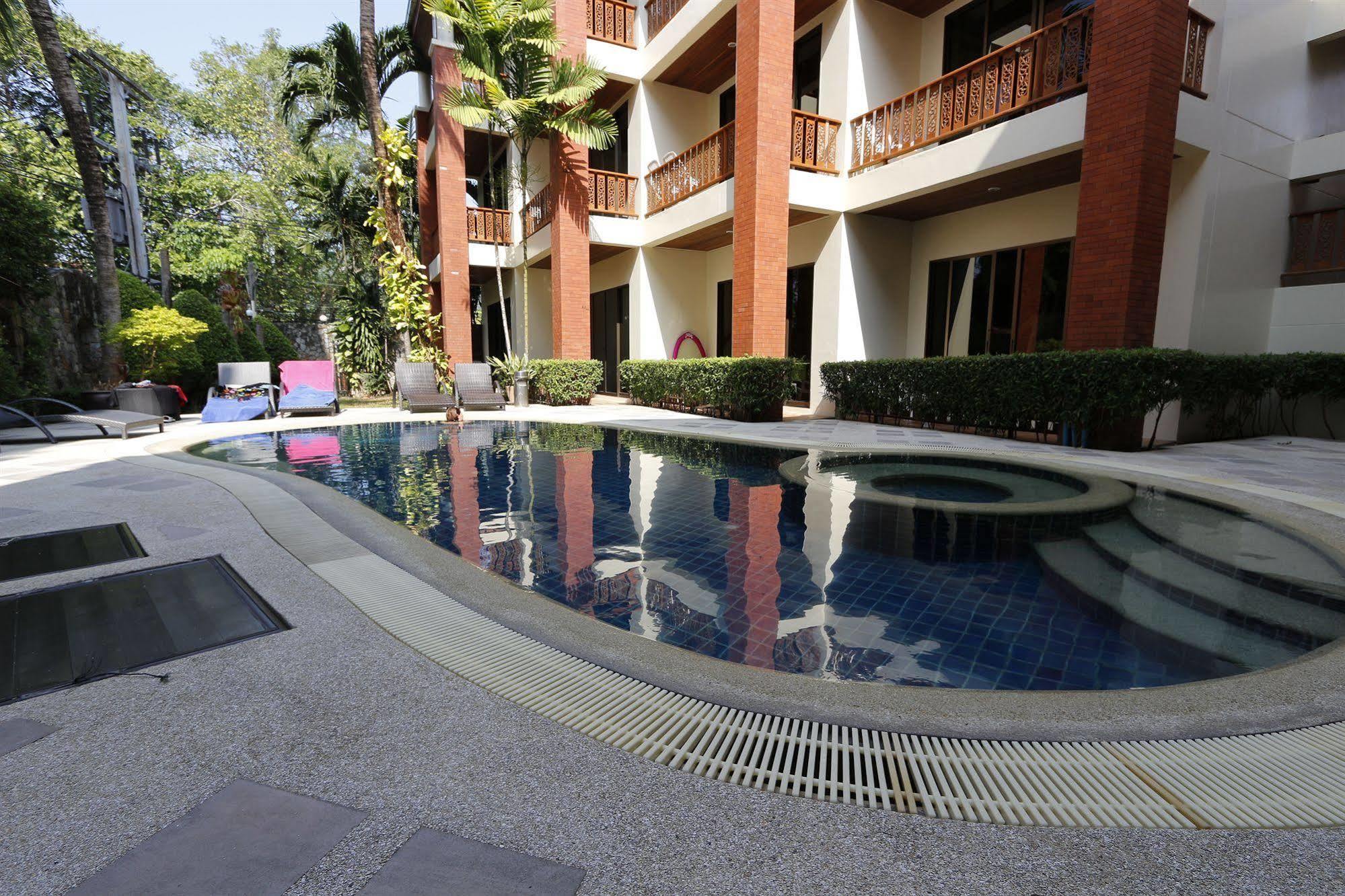 Sun Hill Hotel Patong Luaran gambar